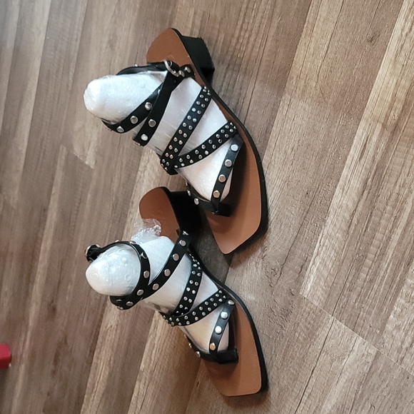 Shoes - Picture 3 of 3